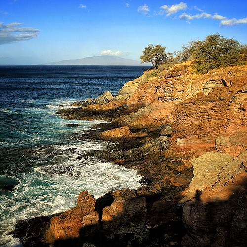Papawai Point, Maui. That's Lanai in the distance. | by insta2641