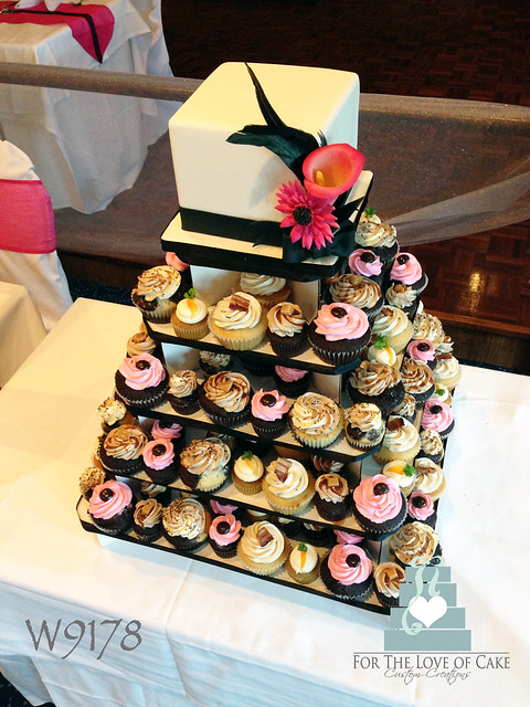 W9177-black-fuschia-wedding-cupcake-tower-toronto