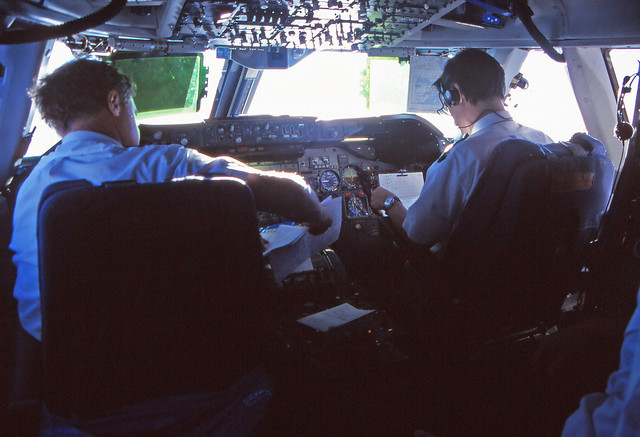 KLM 747 cockpit (pre 9/11!)