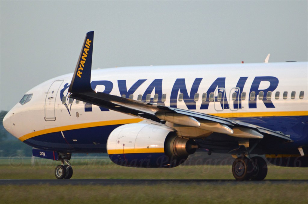 Ryanair EI-DPR Boeing 737-8AS Winglets cn/33614-2219 @ Pol… | Flickr