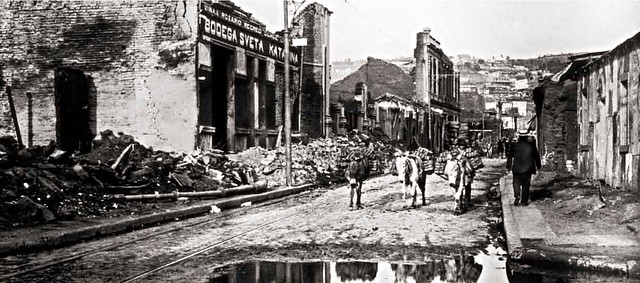 1906,  el  terremoto de Valparaiso captado por León Durandin. Vemos los restos de la Bodega Santa Catalina de un migrante croata