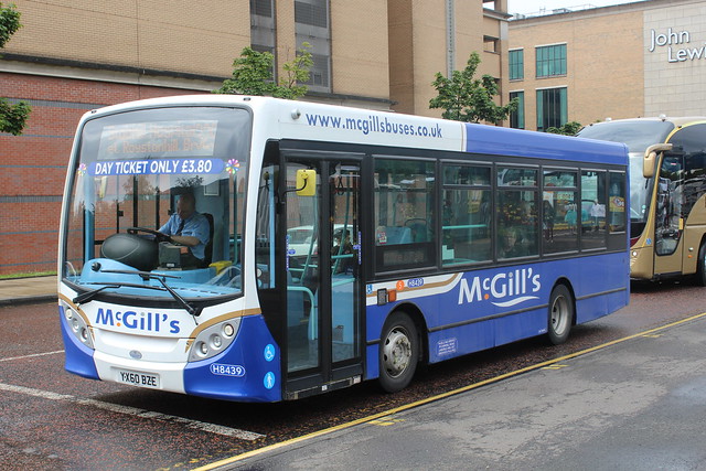 McGILL'S BUS SERVICE, GREENOCK H8439 YX60BZE