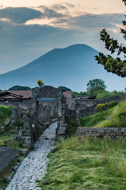 Road to Pompeii