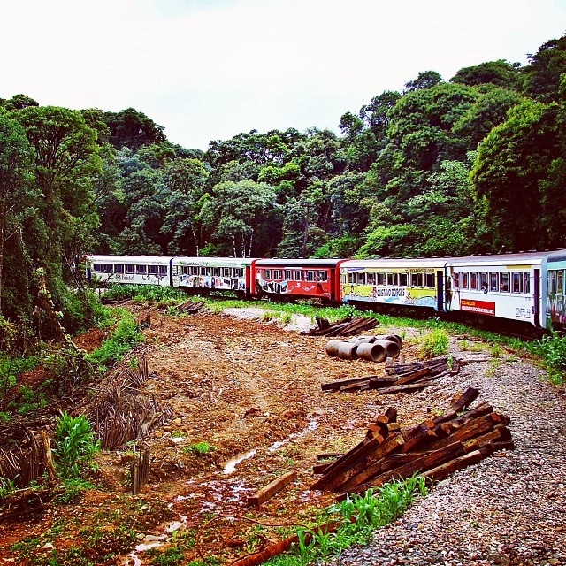 Estrada de Ferro Curitiba - Paranagua