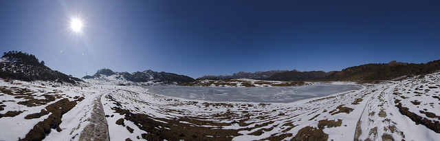 Frozen PT Tso Lake