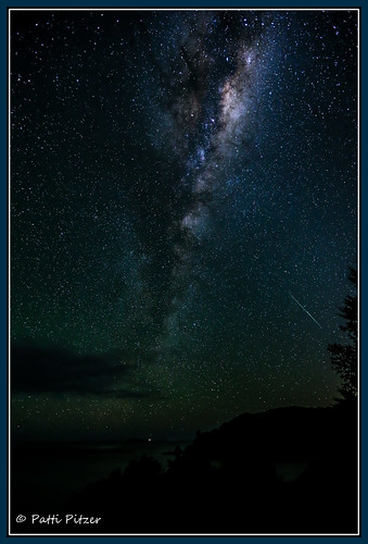 coromandel littlebay milkyway newzealand night sky stars meteor shootingstar
