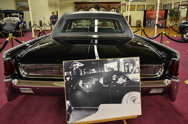1962 Lincoln Continental Towne Limousine (by Hess & Eisenhardt)