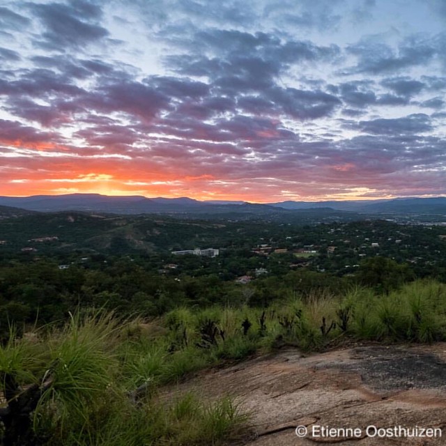 A quick image from the timelapse sequence that I shared on my Instagram story yesterday ... #timelapse #landscape #landscapephotography #nelspruit #mpumalanga #lowveld #sunset