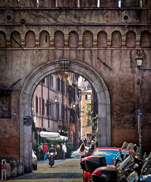 Entering Trastevere
