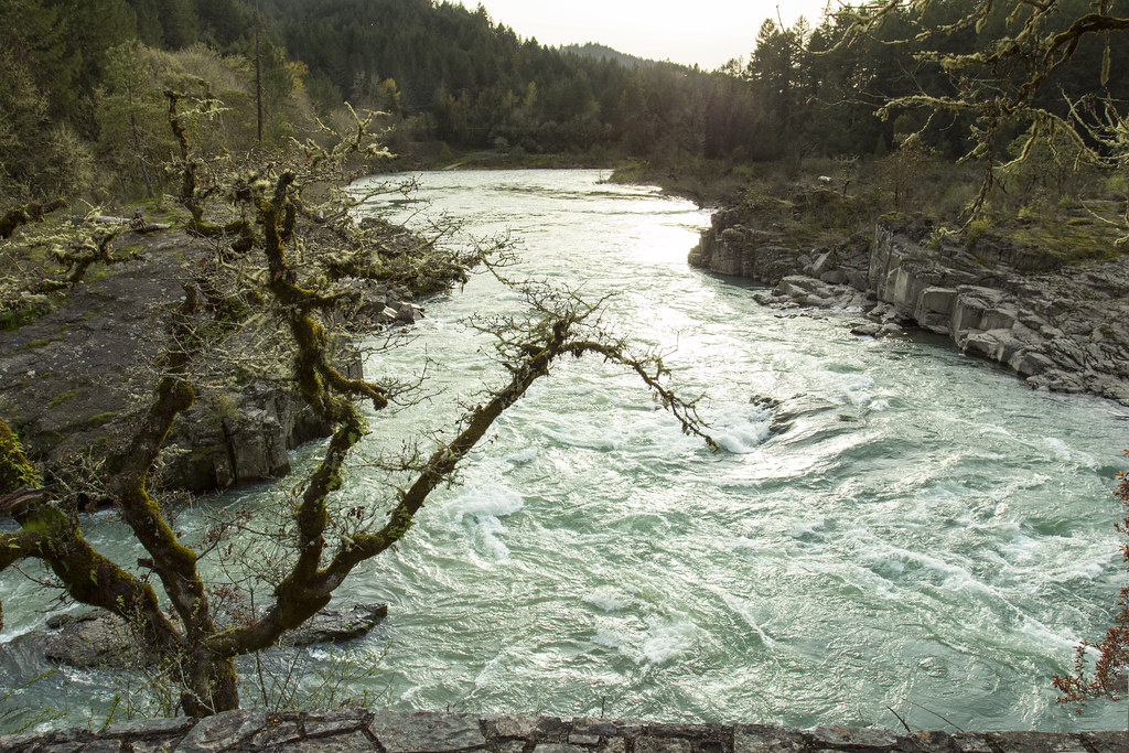 Colliding Rivers, Glide, Oregon The convergence of the Lit… Flickr