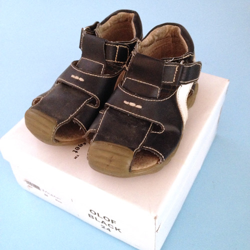 quilted sandaler