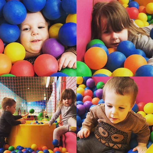 Fun in the balls :) @crealyresort #kidstagram #kidsofinstagram #weekend #bideford | by danieldalley