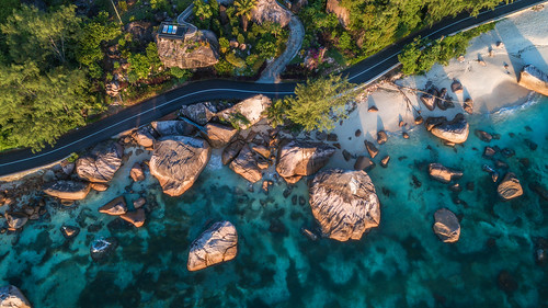 rot seychellen seychelles afrika africa insel island ladigue praslin strand traumstrand beach granit granite granitfelsen rocks dschungel jungle tropisch reise travel landschaft landscape natur nature sonnenuntergang sunset dämmerung dusk licht light ansetakamaka takamaka