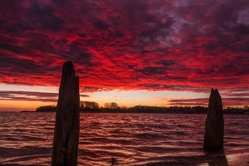 Feuerhimmel by vdbist, strand devin wasser himmel wolken sonnenaufgang ostsee stralsund vorpommern mecklenburg buhnen devin