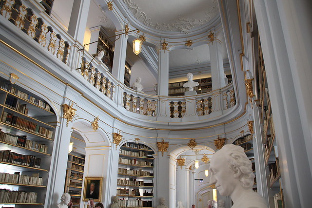 Weimar, Deutschland, Germany, Allemagne: Die Bibliothek Anna Amalia, eine der schönste barocke Bibliothek der Welt, the library Anna Amalia, one of the most beautiful baroque library of the world.