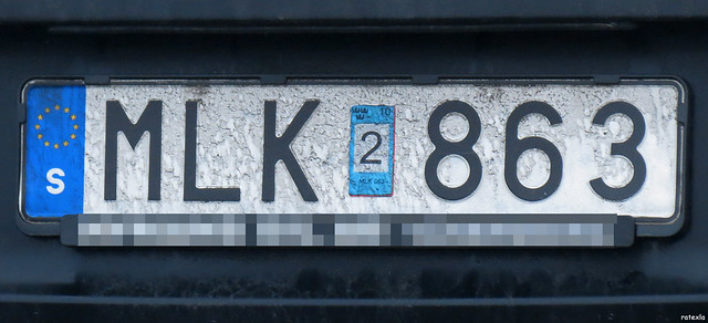 20130105_05 The epicicity of this license plate will make you shit bricks | Vänersborg, Sweden