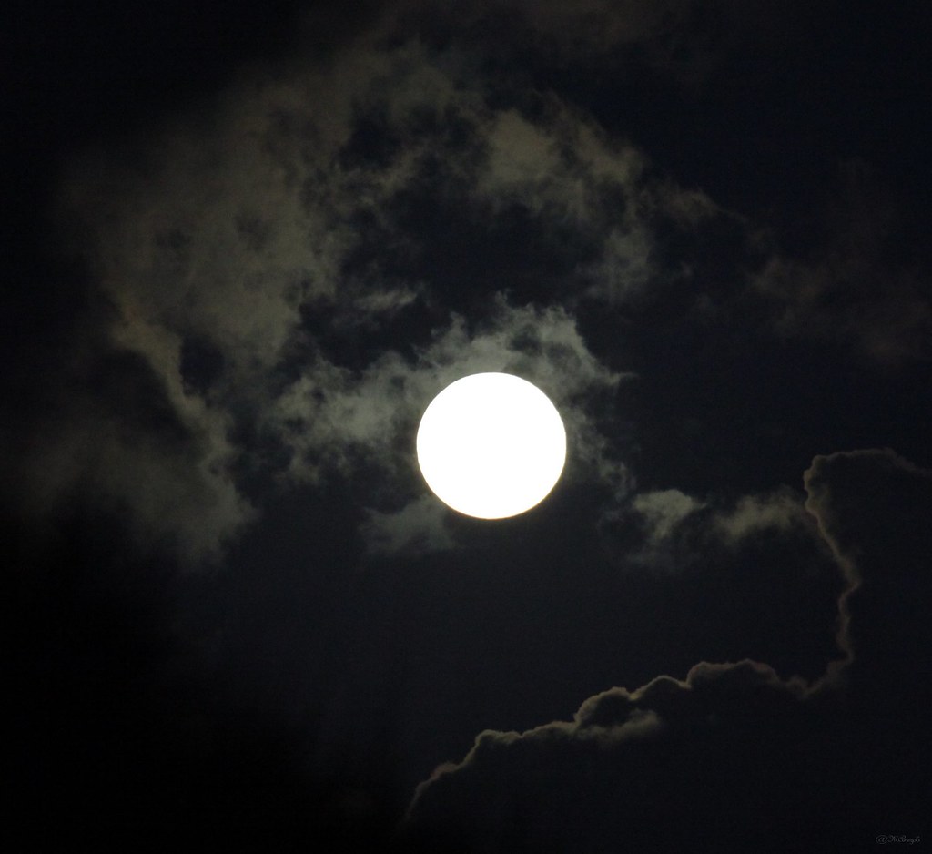 Perigee Moon | Perigee Moon 23 June 2013 year. Distance from… | Flickr