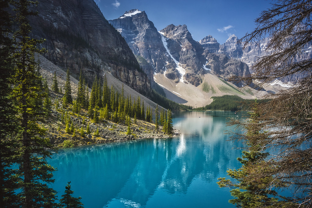 Window on Moraine lake (#Explored 31-03-2017)