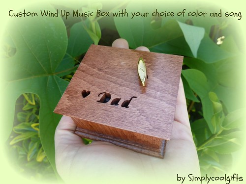 music box by simplycoolgifts, Welcome to Simplycoolgifts!
THIS IS A WIND UP MUSIC BOX! THE WIND UP KEY IS ON THE TOP OF THE MUSIC
