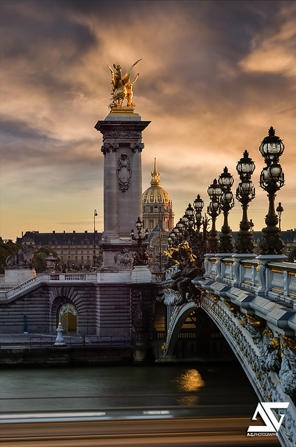 Pont Alexandre III & Les Invalides / Sunset