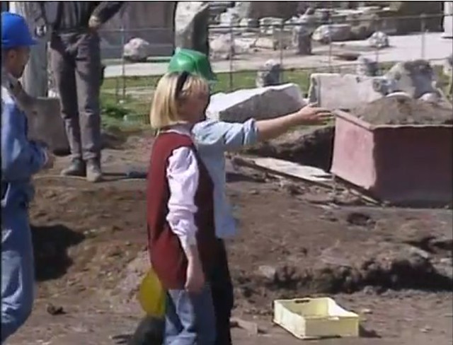 ROMA e ARCHEOLOGIA e I FORI IMPERIALI: I cantieri di scavo dei Fori Imperiali, Il Foro di Cesare & Il Templum Pacis (la fine del 1998 - inizio 1999?).
