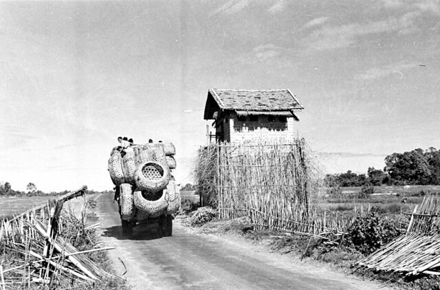 1950  Truck loaded with baskets passing Tây Ninh watchtower
