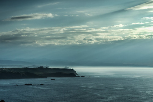 asturias gozón verdicio cantábrico mar calma rayos nubes atardecer costa agua niebla sea seascape sunset coast