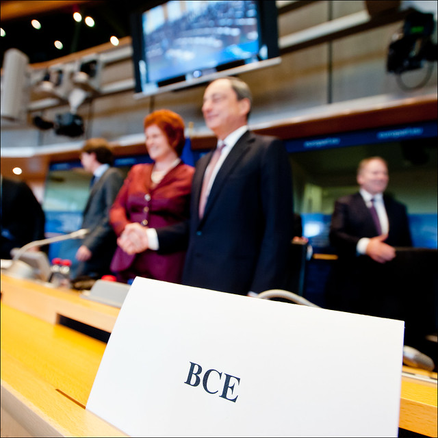 ECB President Mario Draghi at the EP next to ECON chair Sharon Bowles