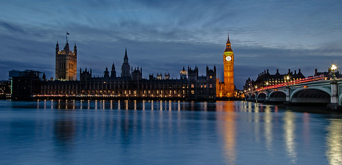 houses london thames night clouds river housesofparliament dry parliament daytriptolondon sunsettingdown