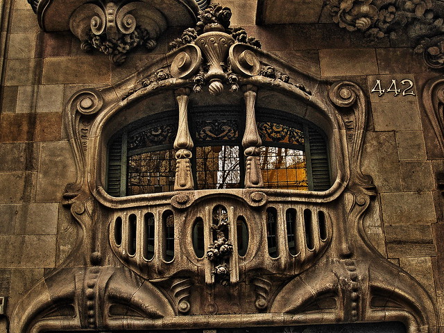 Balcó,façana principal, Balcón fachada principal (Casa Comalat,Barcelona,Catalunya)