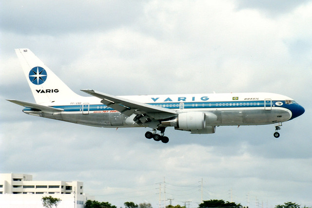 Varig | Boeing 767-200ER | PP-VNR | Miami International