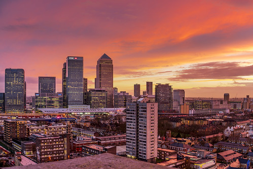 london dri hdr canary wharf red sky clouds city cityscape syline banks skyscraper skyscrapers dusk sunset