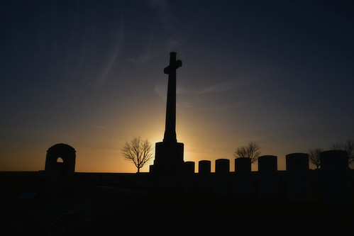 ovillersmilitarycemetery france ovillers thesomme sunset dusk evening silhouette nikon d7200 battleofthesomme headstones crossofsacrifice picardy picardie sigma18200 militarycemetery cwgc
