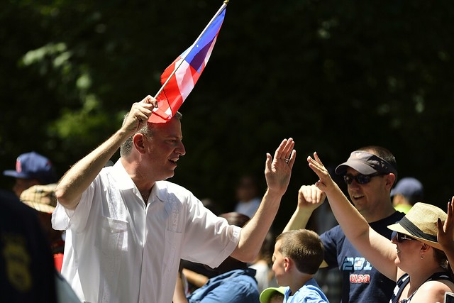 Mayor Bill de Blasio marches in the Puerto Rican Day Parade on Fifth Avenue