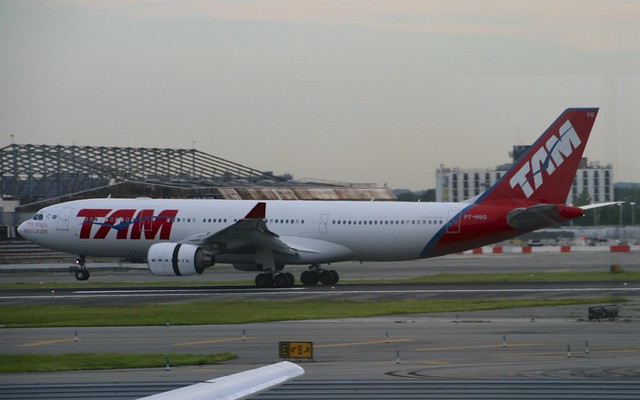 TAM | PT-MVQ | A330-200 | JFK