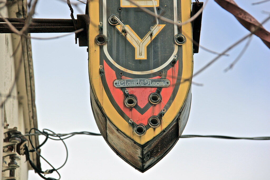 The Picadilli Theater | An old original CLAUDE NEON sign, 19… | Flickr