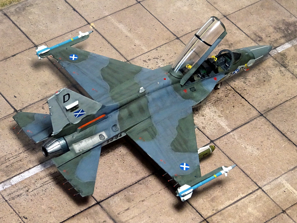 1/72 Assembly kit model Russian fighter S-37 "Golden eagle"