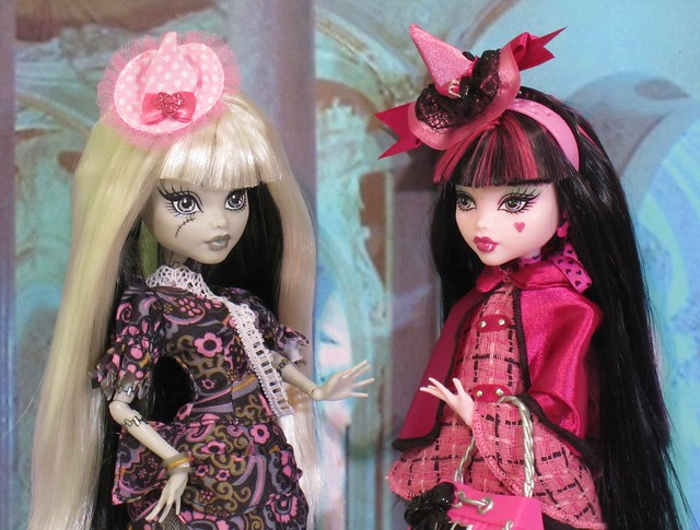 Frankie and Draculaura