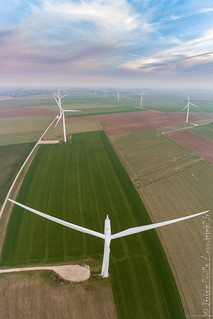Flickr photo: panoramique au dessus des éoliennes du Pas-de-Calais