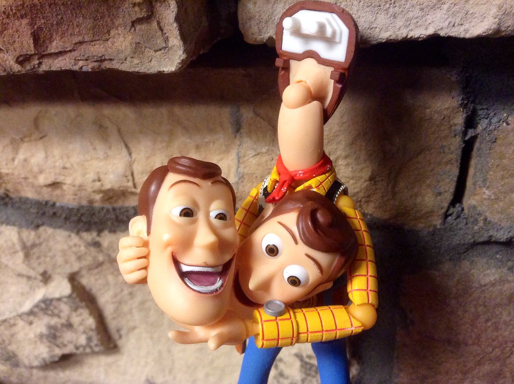 Revoltech Woody Figure showing the Two Interchangeable Woo. 