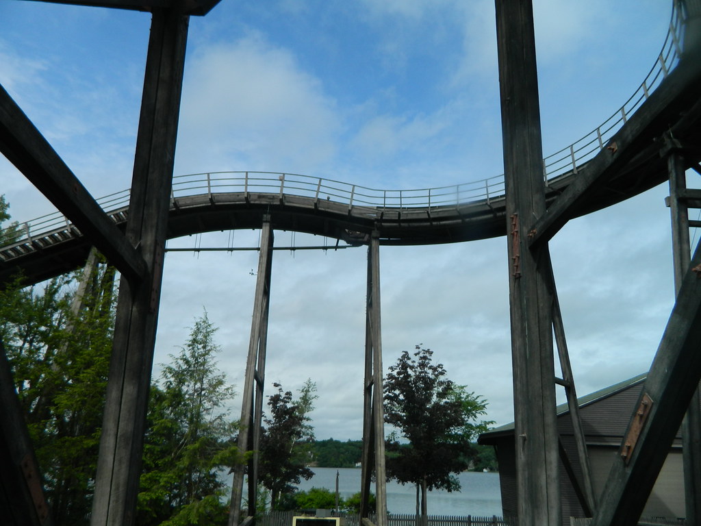 Canobie Roller Coaster, Canobie Lake Park