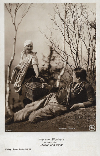Henny Porten in Mutter und Kind (1924).