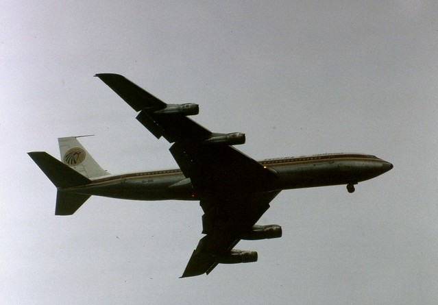 SU-AXK Egyptair Boeing 707-366C seen on 23 approach to London Heathrow