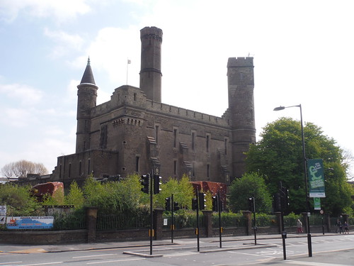 The Castle Climbing Centre, Green Lanes SWC Short Walk 26 - Woodberry Wetlands (Stoke Newington Reservoirs)