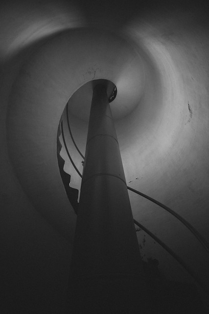 Les escaliers du phare de Métis (explore)