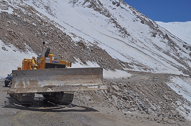 “The Mountain Tamers” on world's highest motorable road across the Khardung La