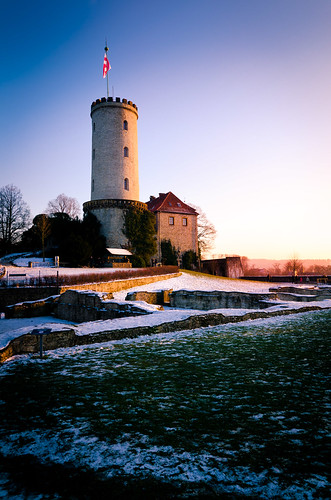 Sparrenburg & Snow by Max Hoff, nikon d7000 bielefeld sunset uww