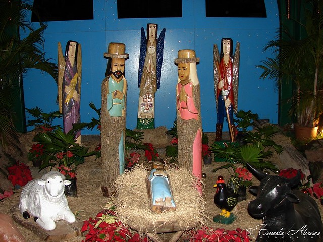 Nacimiento Plaza Altamira - Altamira Square Nativity Scene