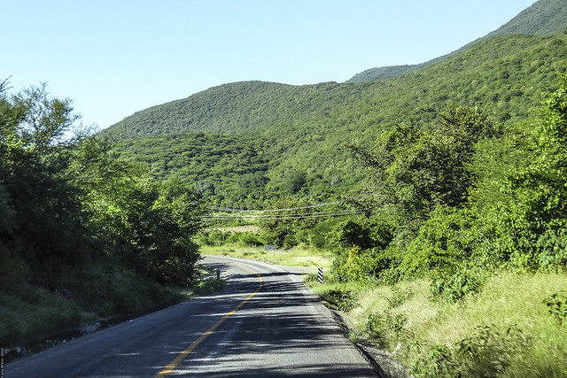 Carretera Xilitla a San Ciro de Acosta - Querétaro México 121006 204218 7215