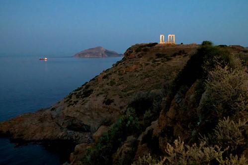 sea cliff temple ancient ship greece poseidon sounio 2485mmf3545 ναόσ θάλασσα αρχαίο πλοίο καράβι πλαγιά ποσειδώνασ γκρεμόσ σούνιο